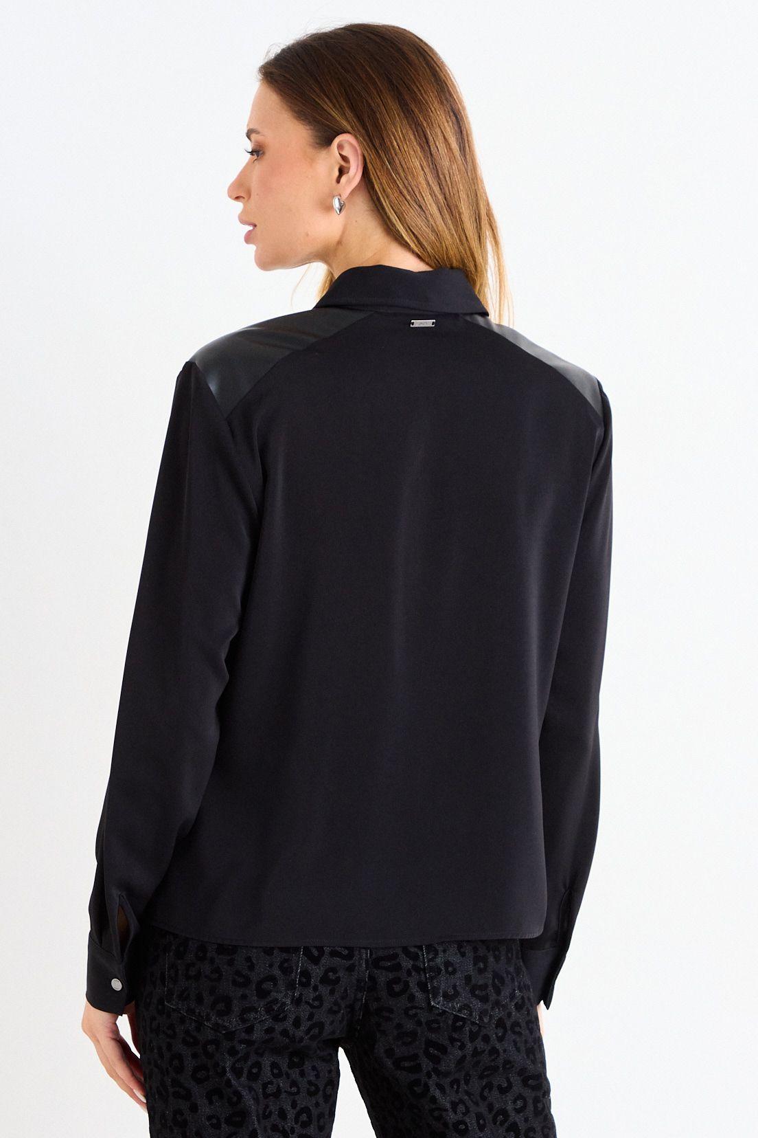 Blusa Lisa Negro Ash 14007126061102-2