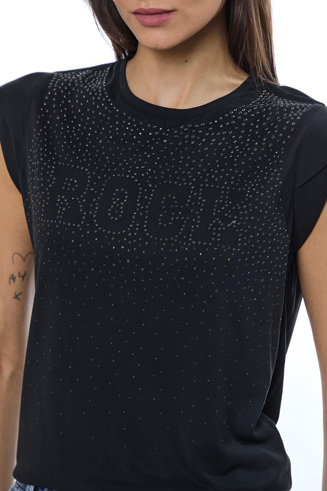 Polera Estampada Negro iO 14620224006102-1