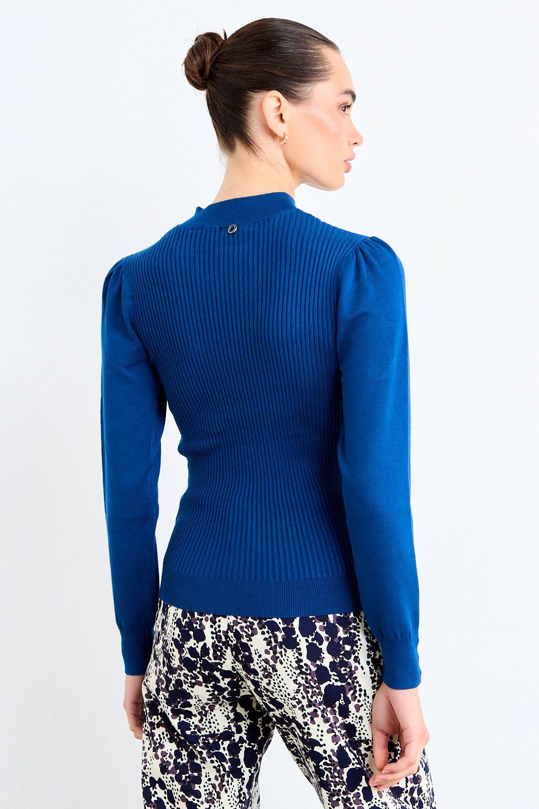 Sweater Liso Azul iO 18120126005104-2