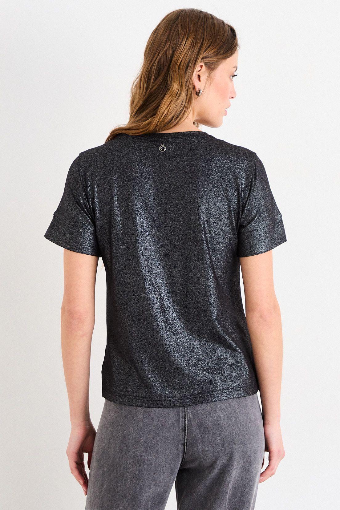 Polera Estampada Negro iO 14620226001102-2