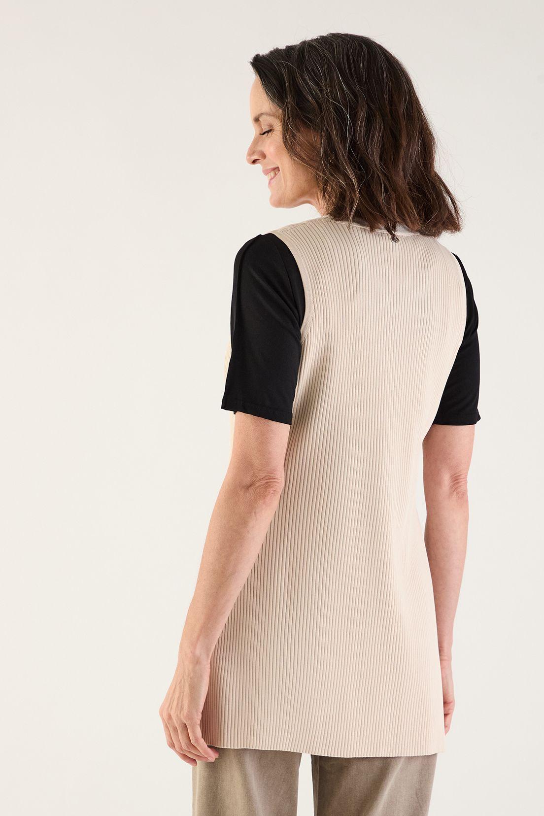 Chaleco Liso Beige 18002125050106-2