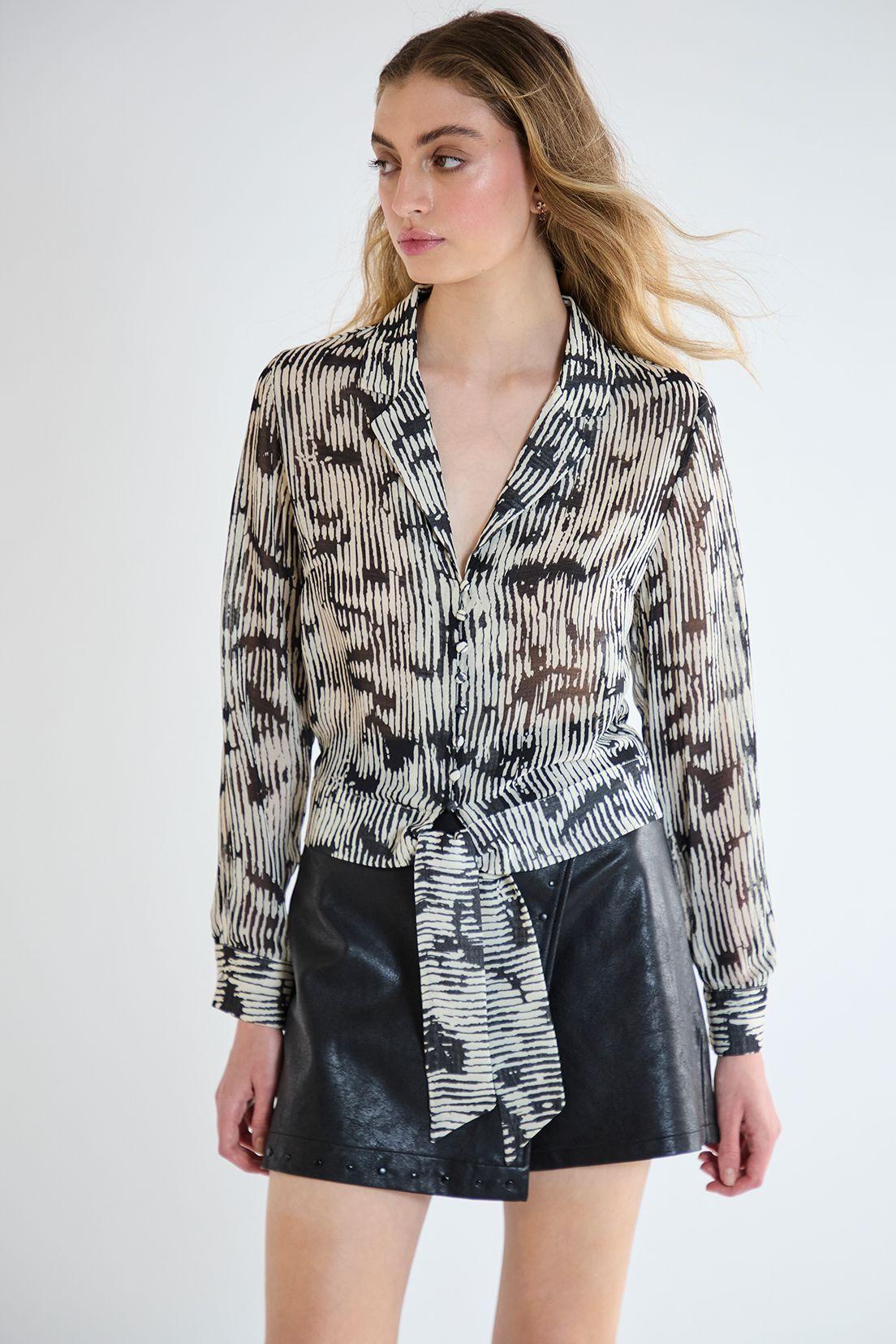 Blusa Fantasia Negro iO 14120125003102-0
