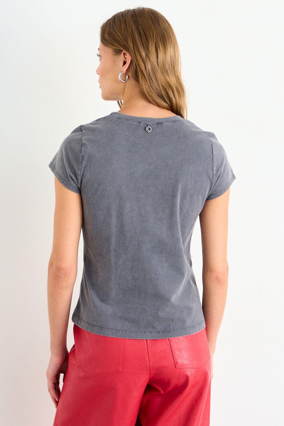 Polera Estampada Gris iO 14620126003163-2