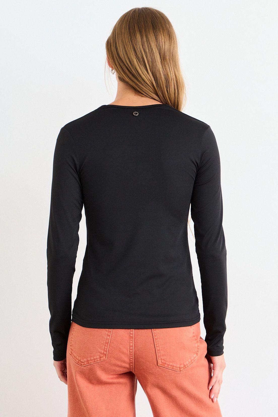 Polera Lisa Negro iO 14220126006102-2