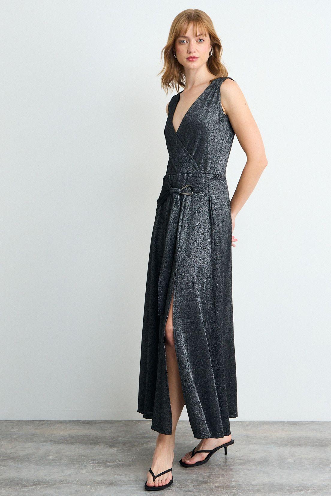 Vestido Fantasia Largo Negro iO 13520225008102-4