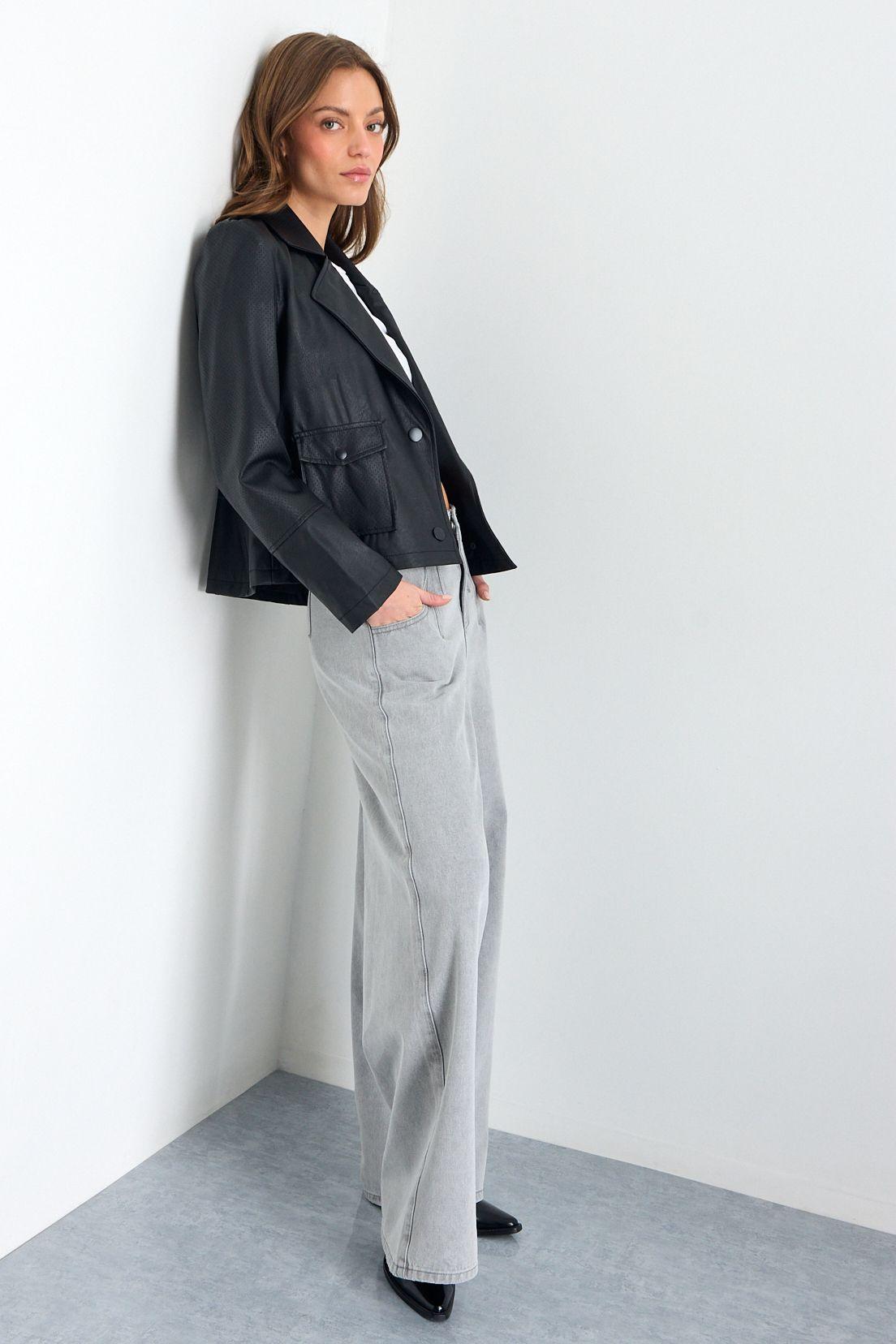 Chaqueta Negro iO 17520225003102-2