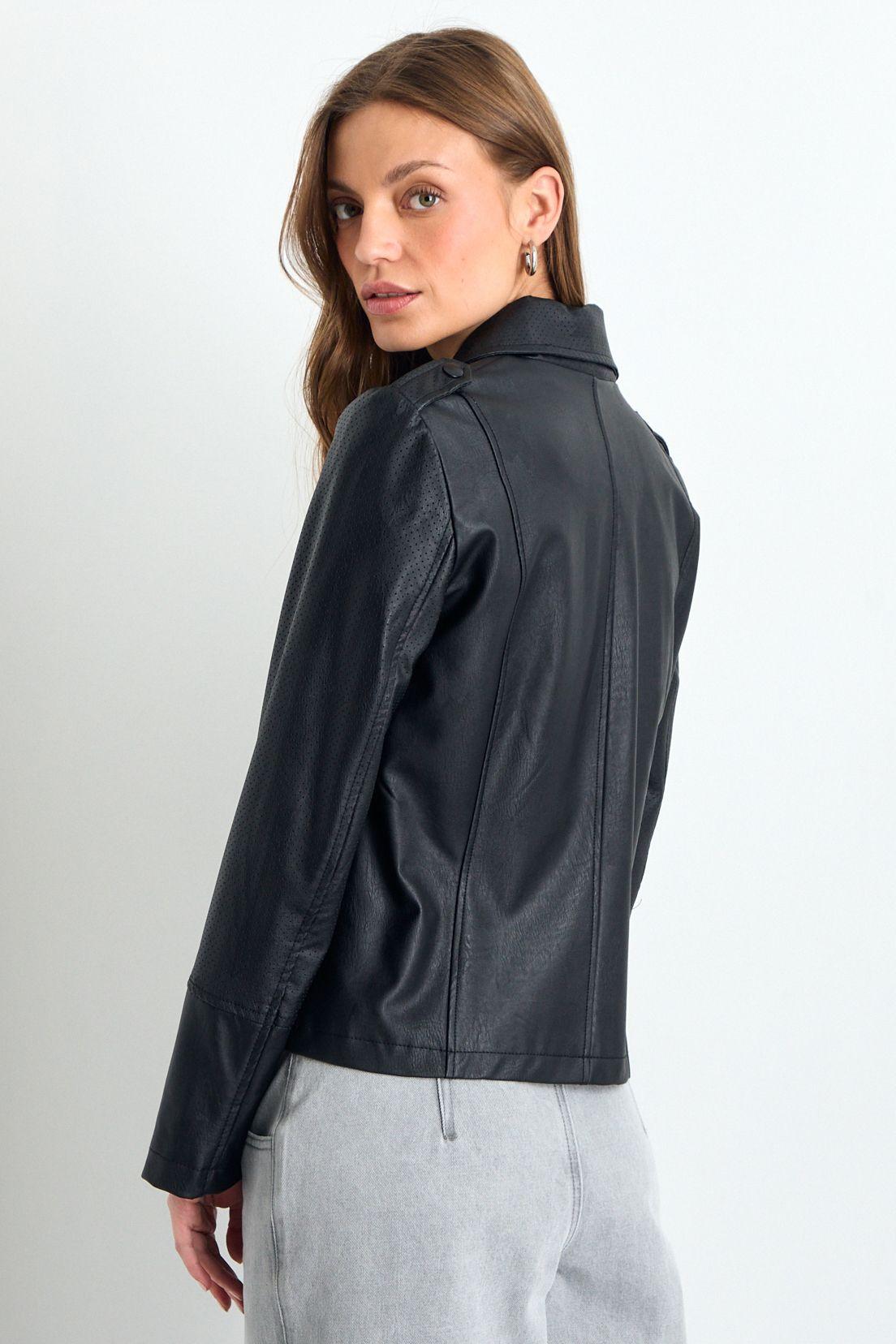 Chaqueta Negro iO 17520225003102-3