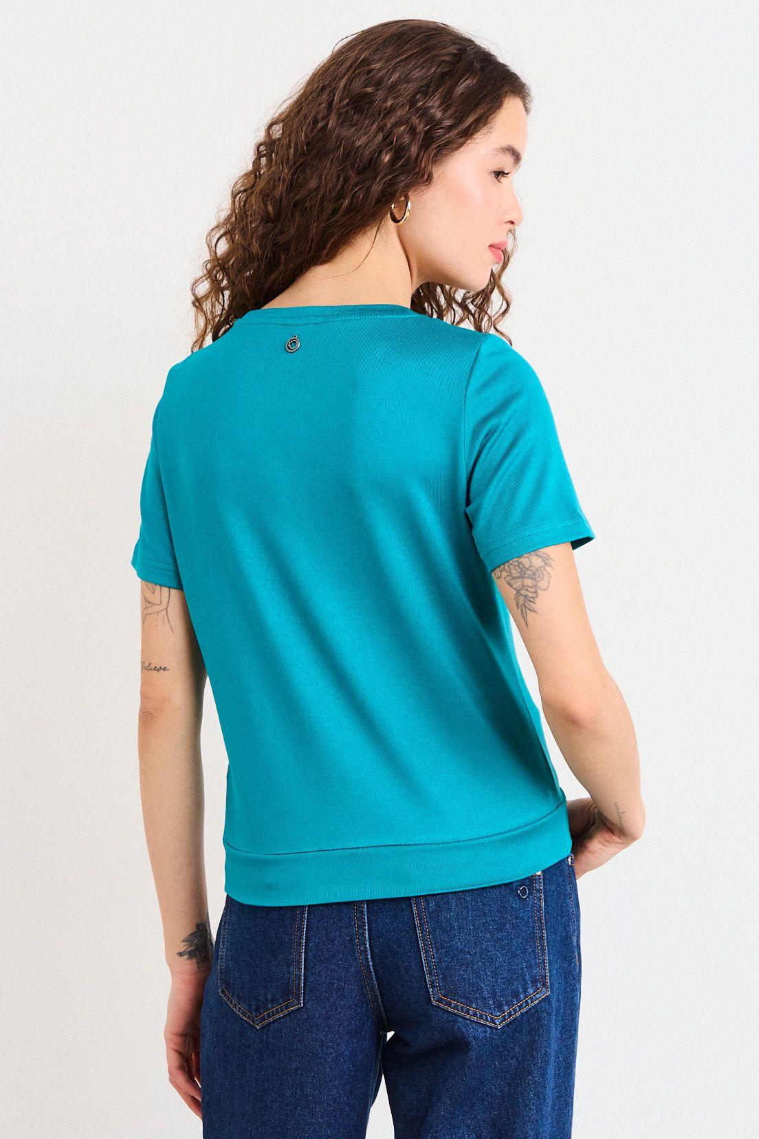 Polera Lisa Verde iO 14220226053217-2