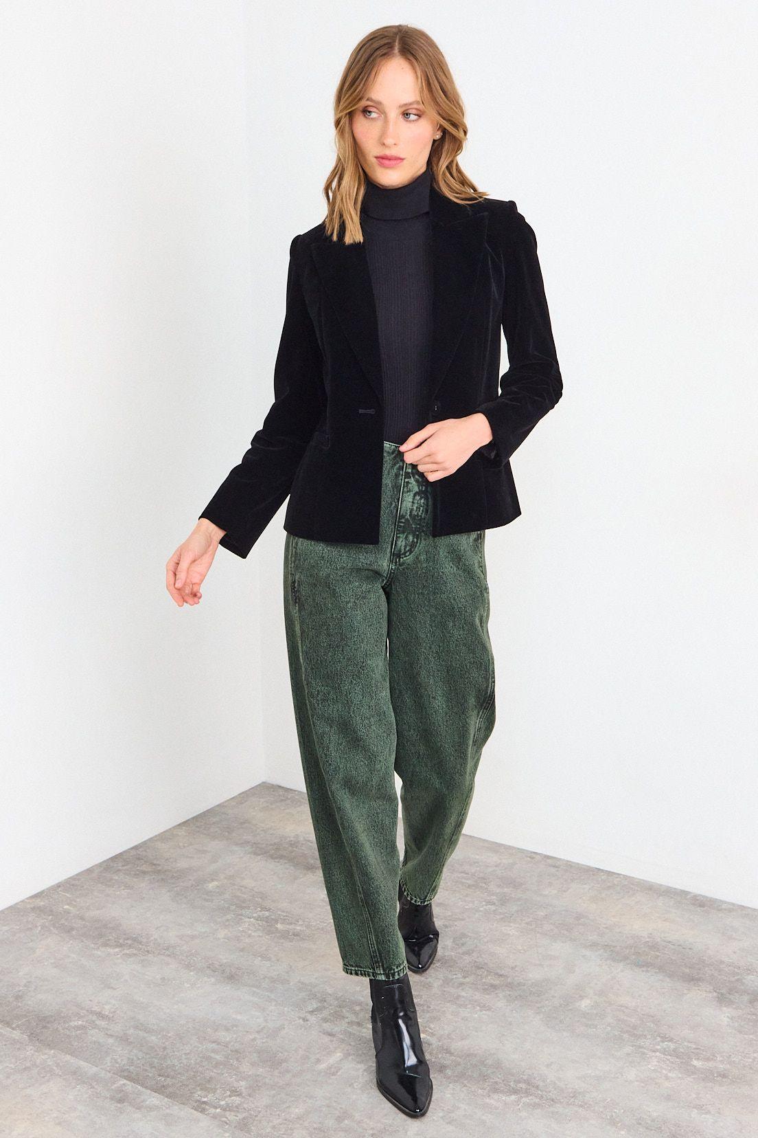 Blazer Liso Negro iO 16020126015102-3