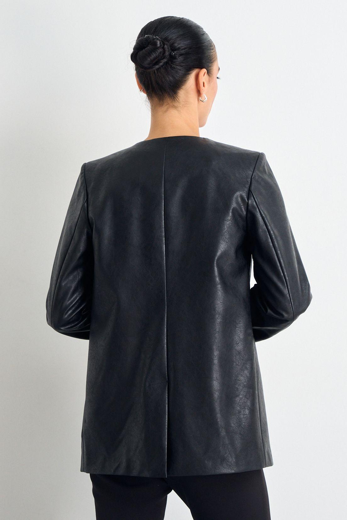 Blazer Negro iO 16020225008102-3