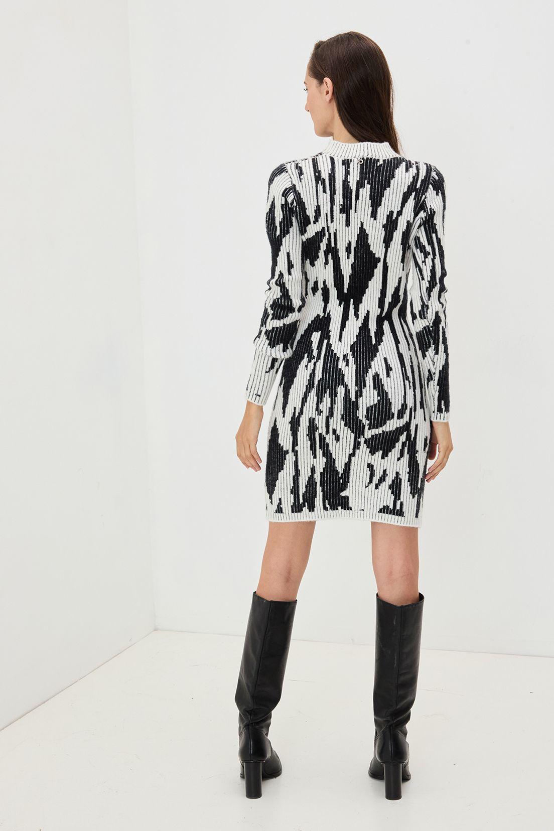 Vestido Fantasia Negro 13120125052102-1