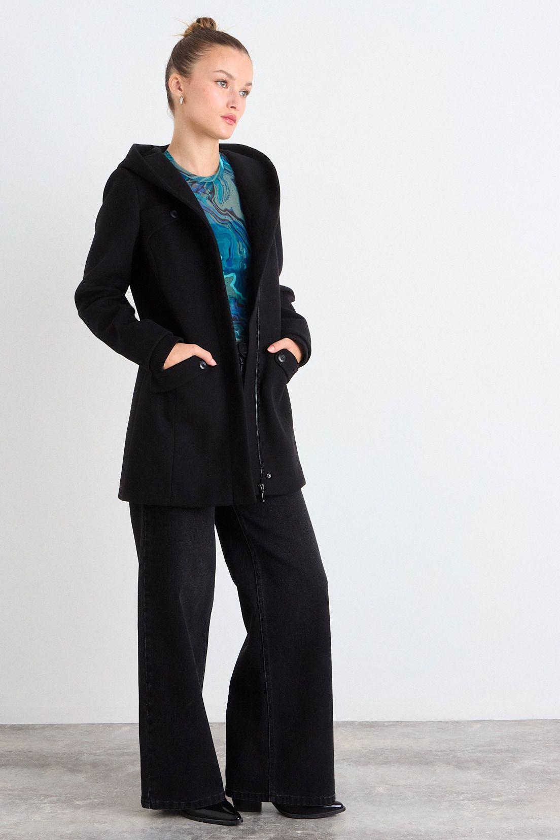 Chaqueton  Liso Negro iO 17220126005102-3