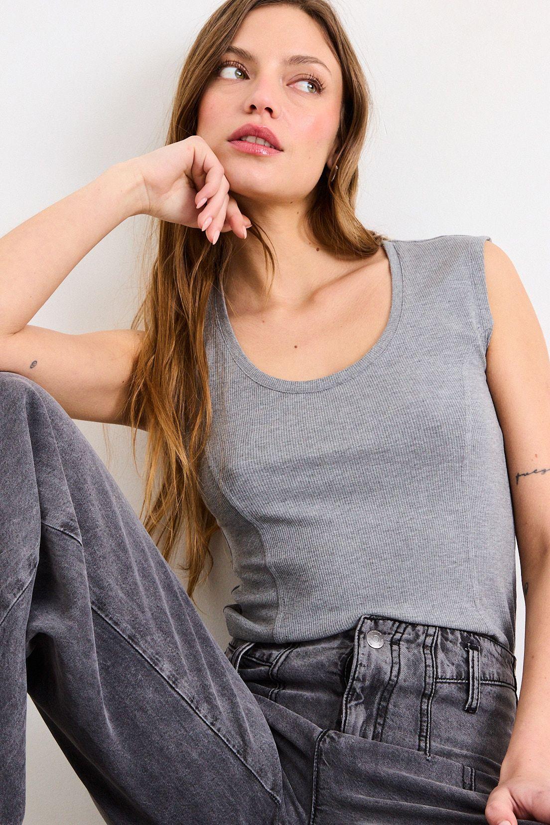 Polera Sin Mangas Gris iO 14220226057113-0
