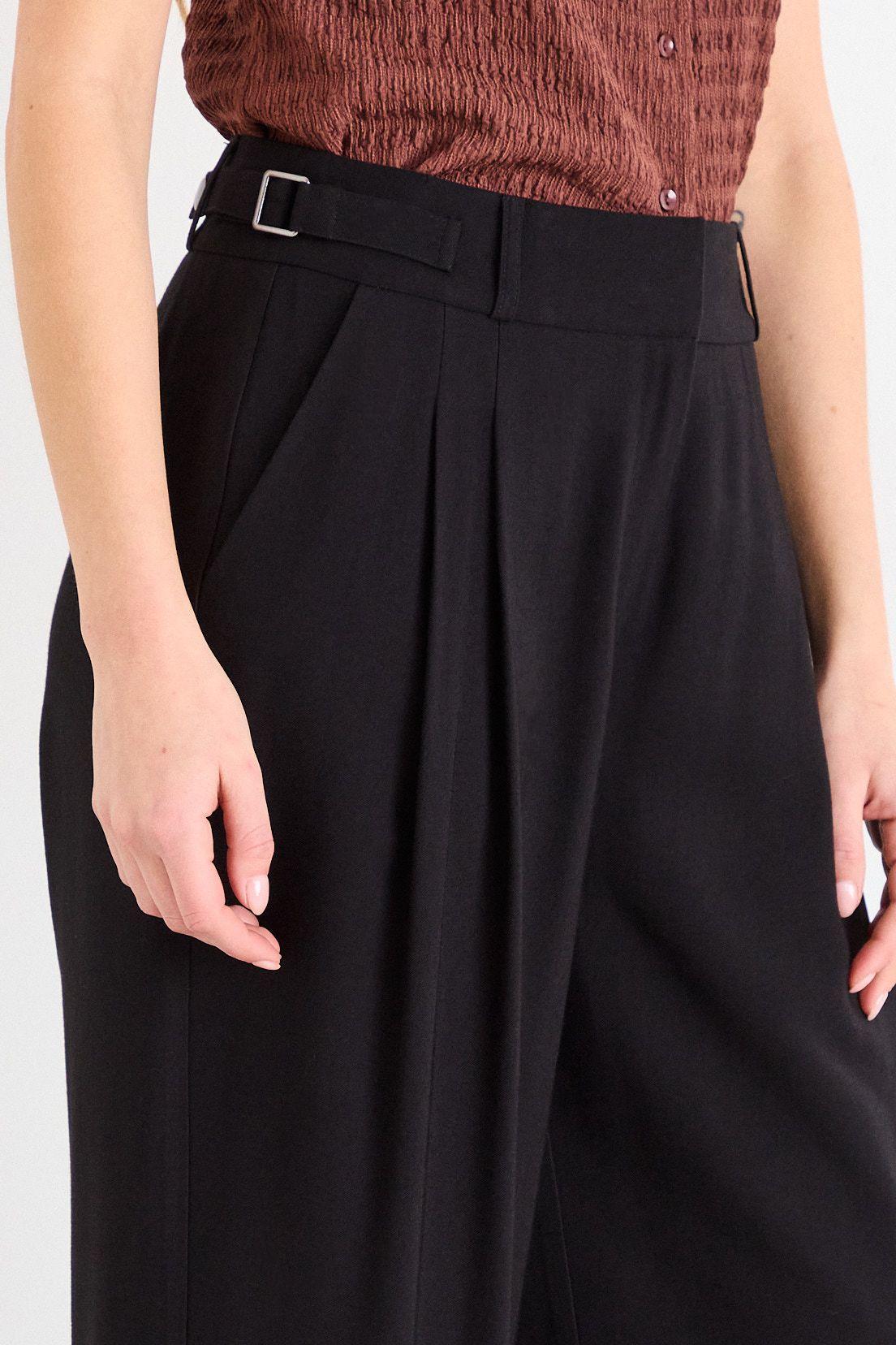 Pantalon Liso Negro iO 11020226002102-2
