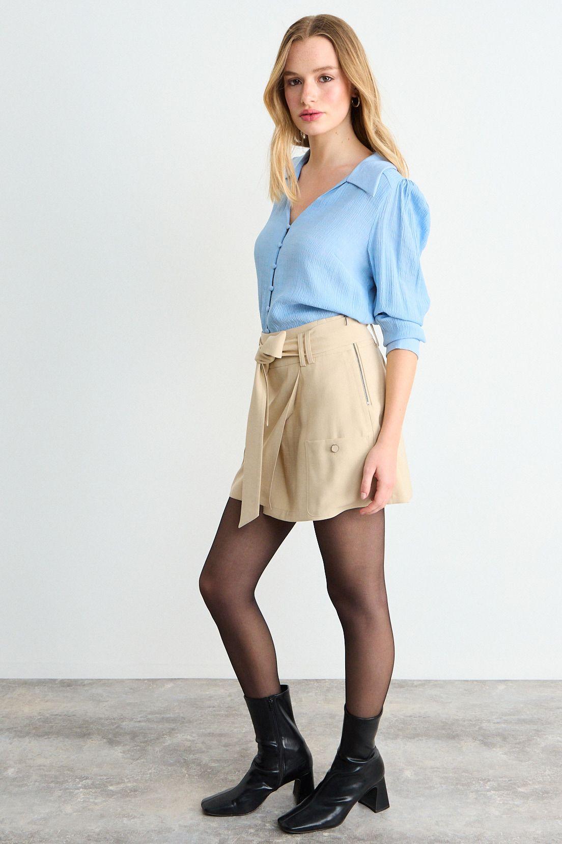 Short Liso Beige iO 11220126002106-4