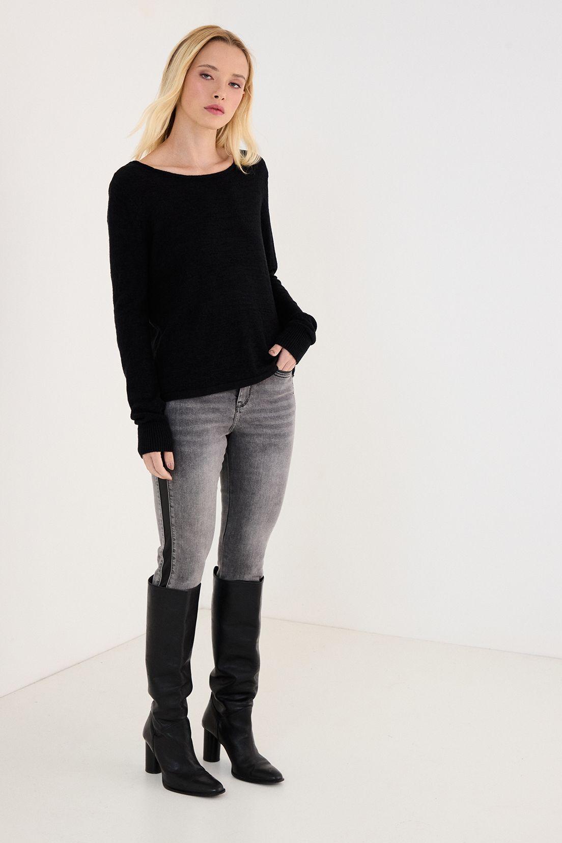 Sweater Liso Negro 18107125002102-2