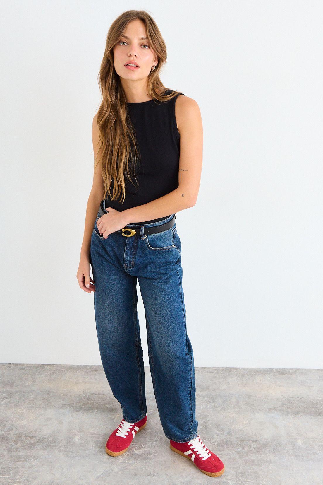 Polera Sin Mangas Lisa Negro iO 14204225101102-4