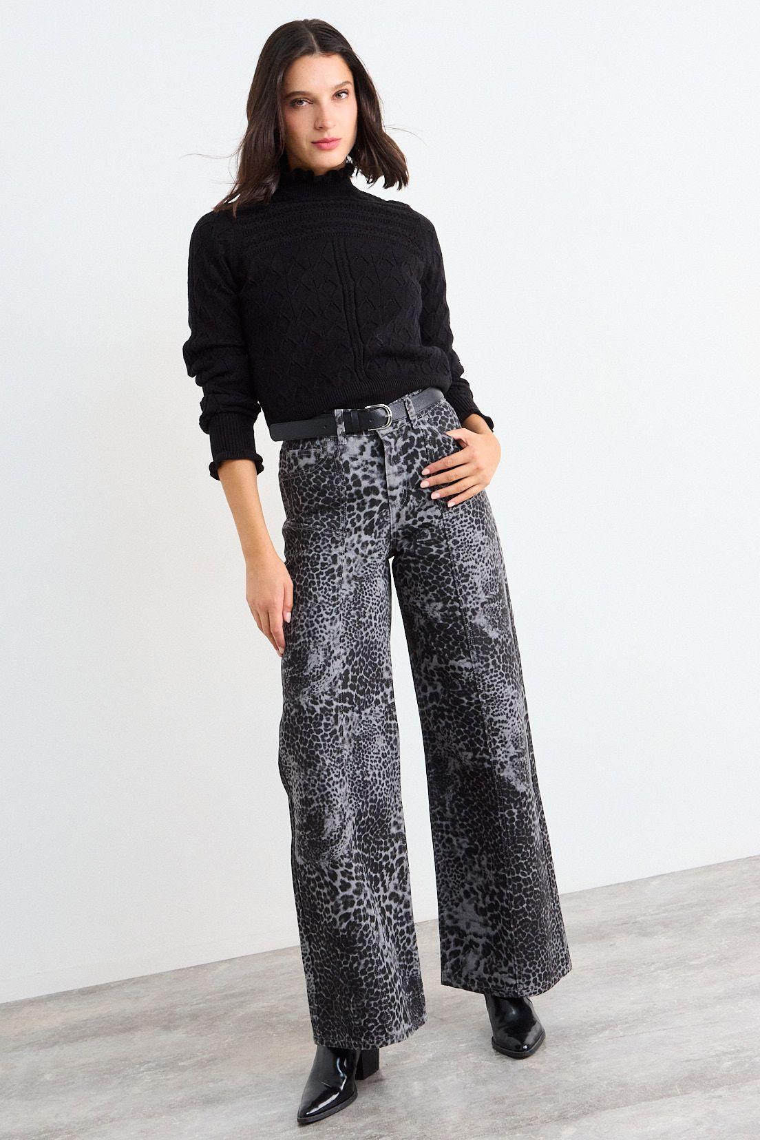 Sweater Cuello Alto Ondulado Negro iO 18120126019102-4