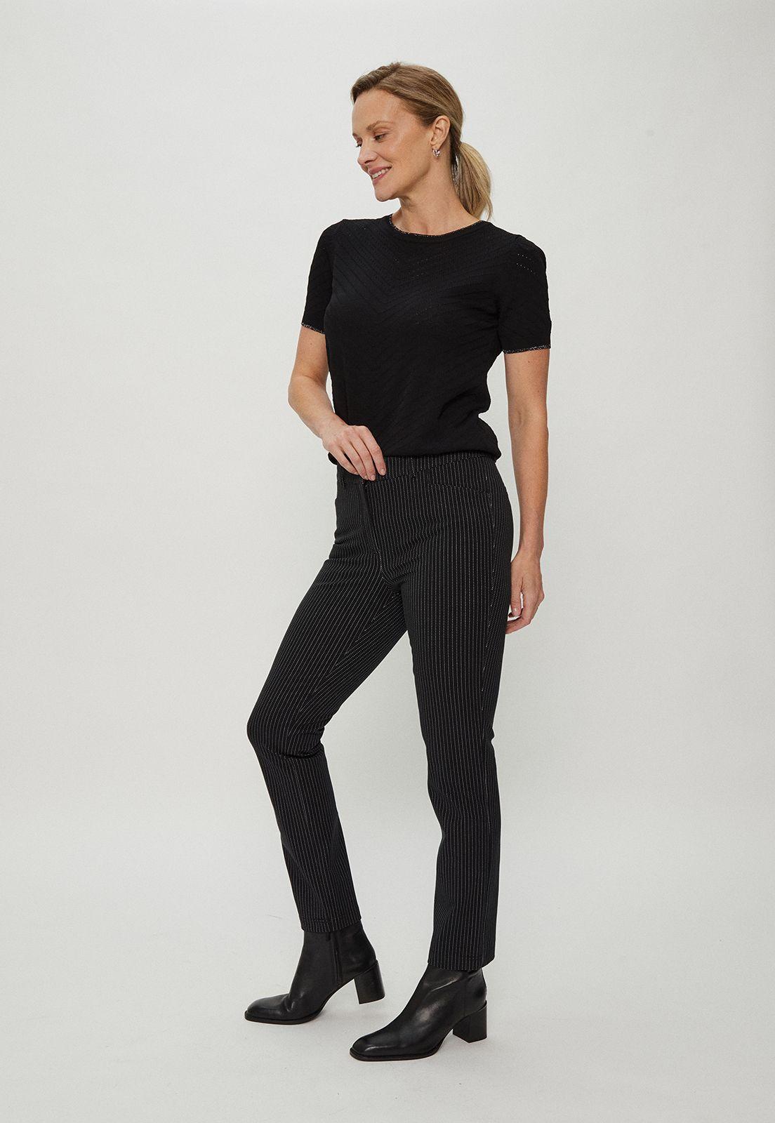 Pantalon Estampado Lineas Negro Ma Griffe 11102124004102-3