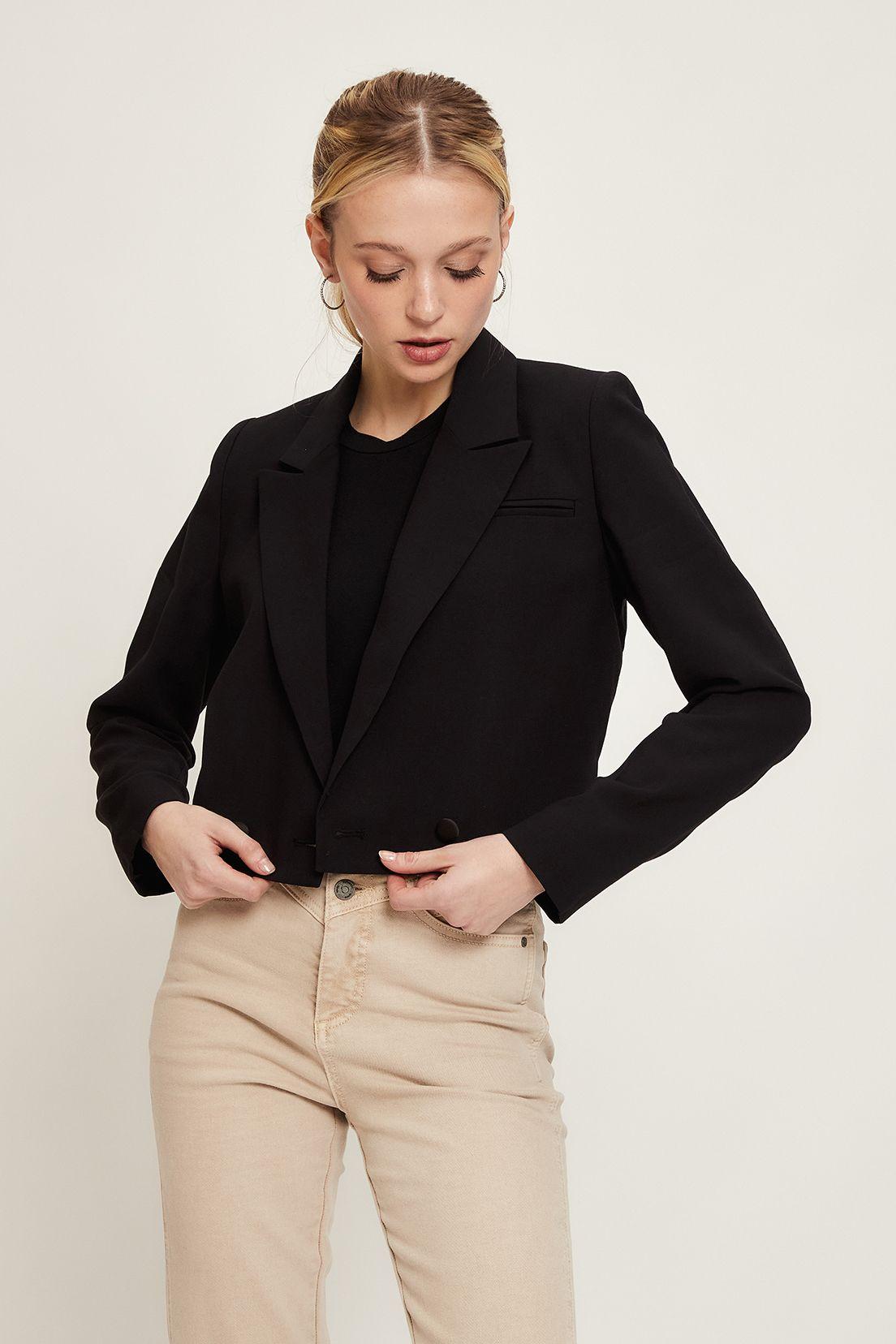Blazer Liso Negro iO 16020224003102-1