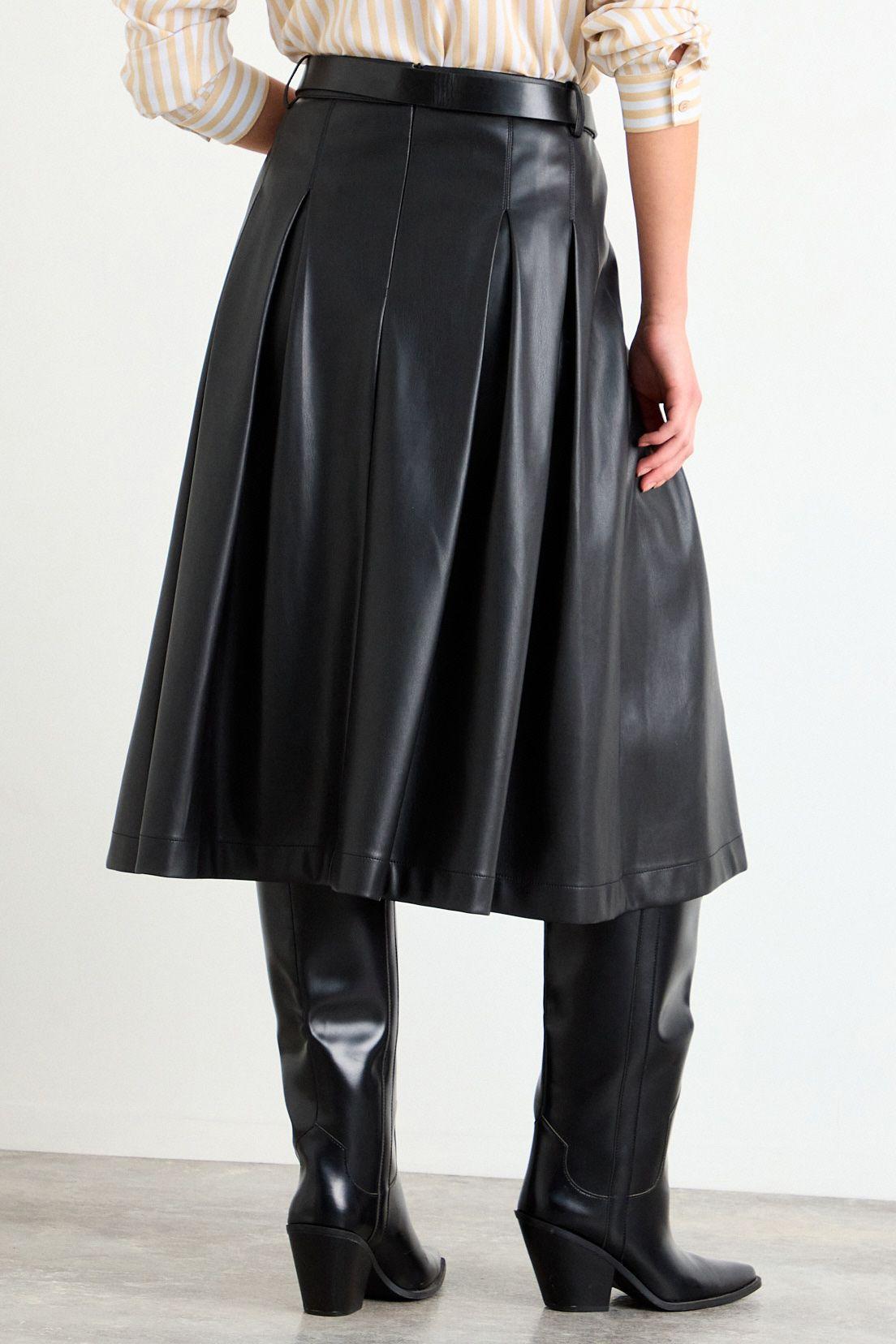 Falda Lisa Negro iO 12020126003102-3