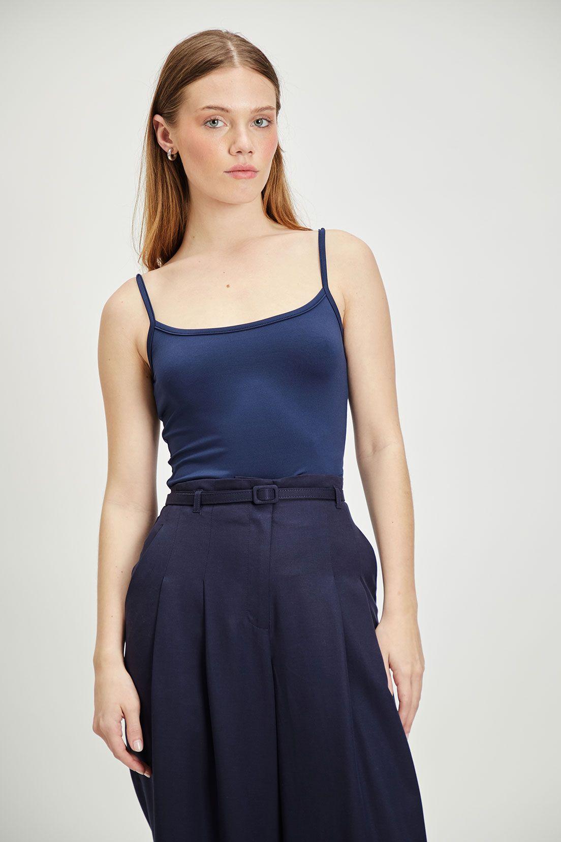 Polera Lisa Azul iO 14220224012104-2