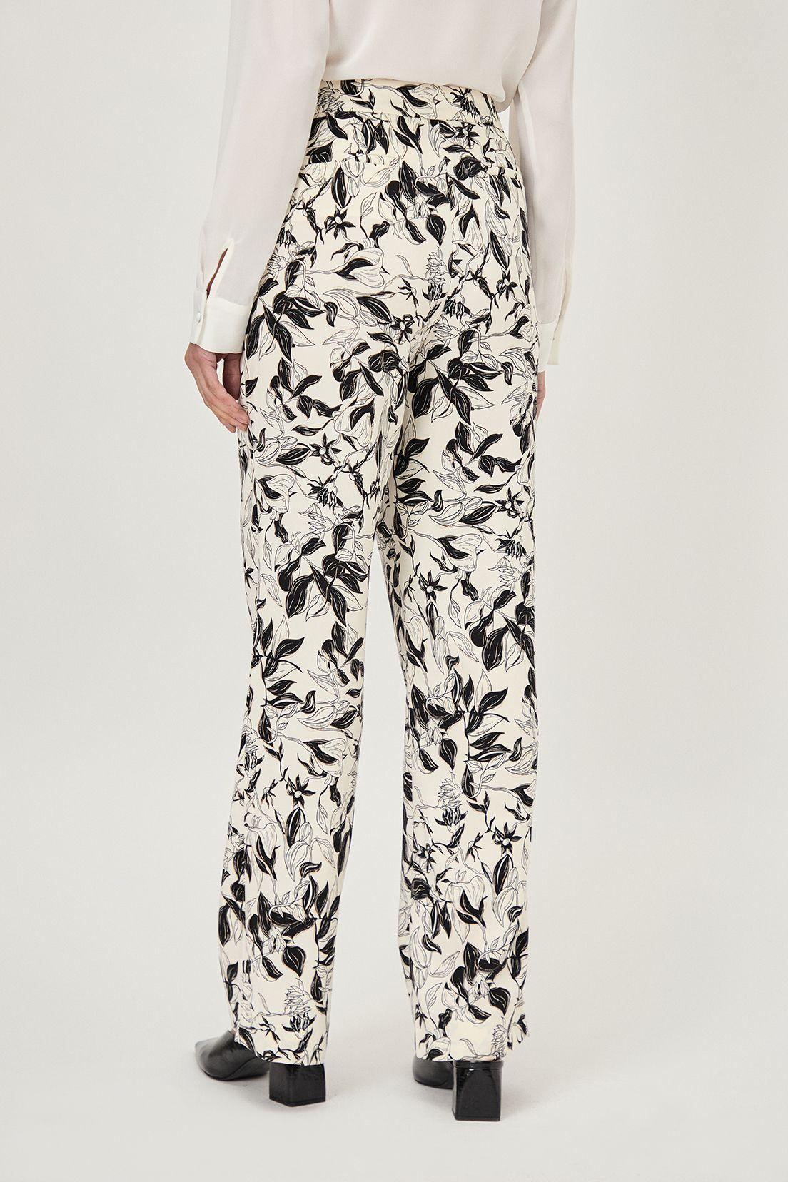 Pantalon Estampado Floral Negro Ma Griffe 11102224053102-4