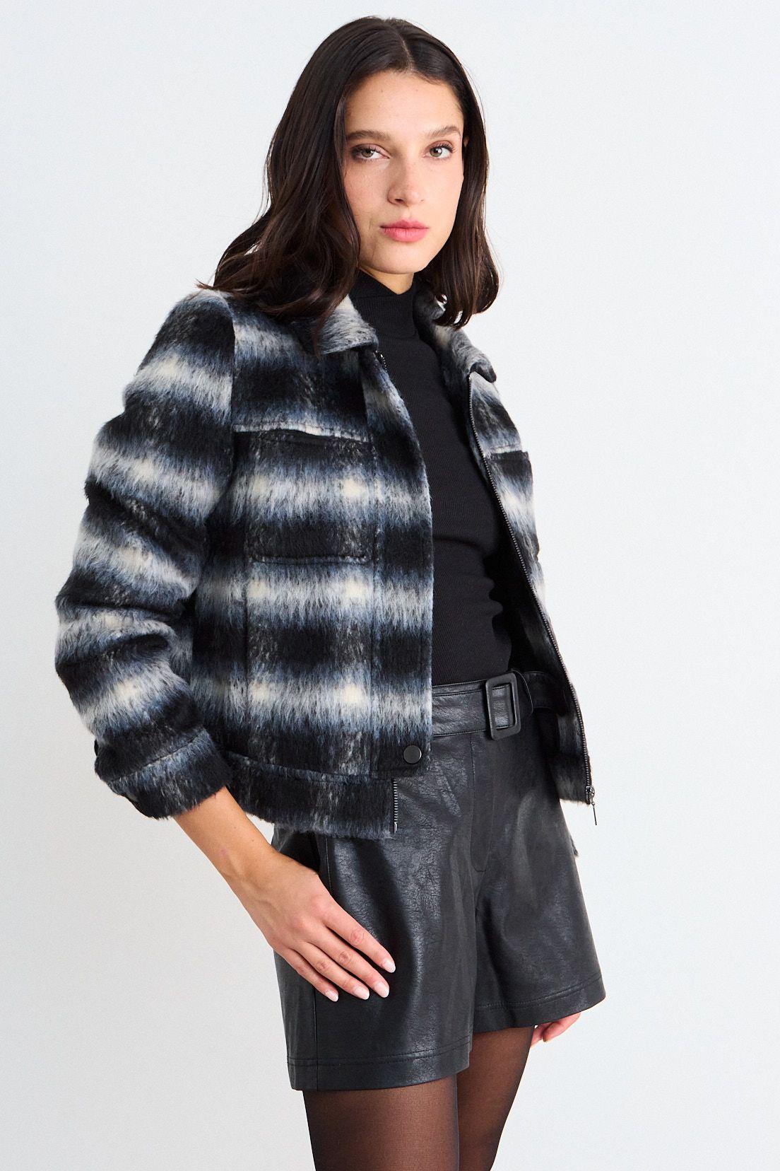 Chaqueta Fantasia Negro iO 17720126055102-1