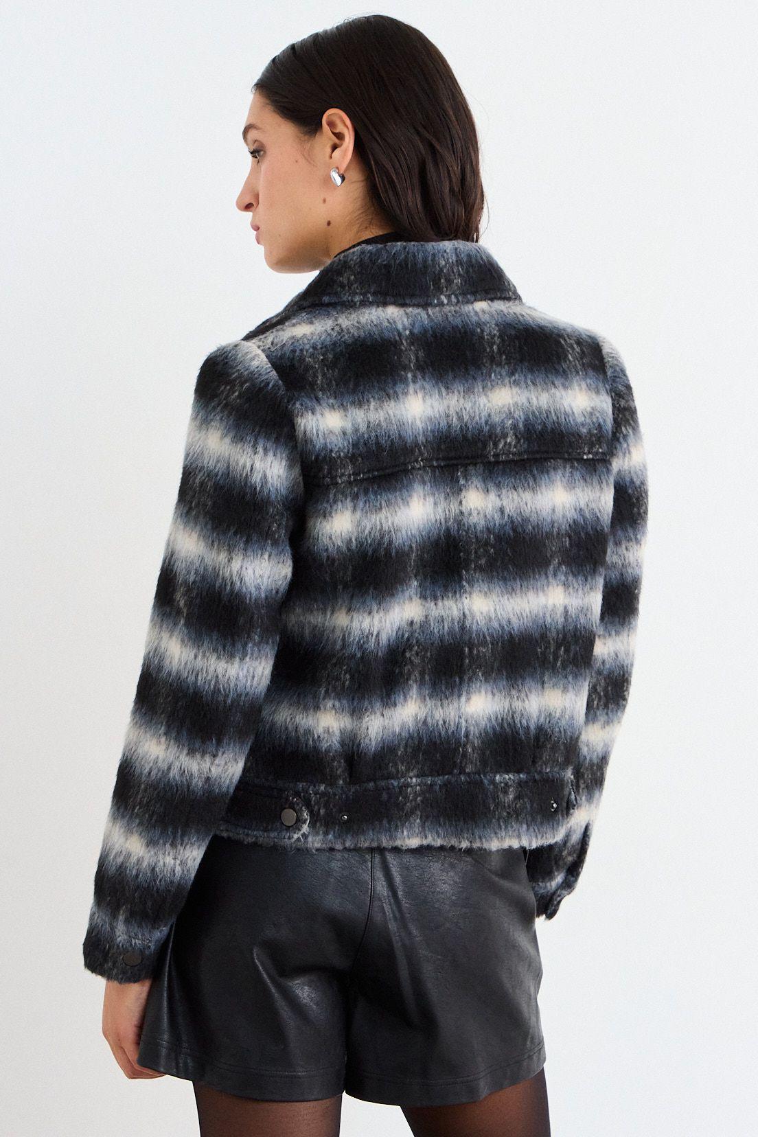 Chaqueta Fantasia Negro iO 17720126055102-2