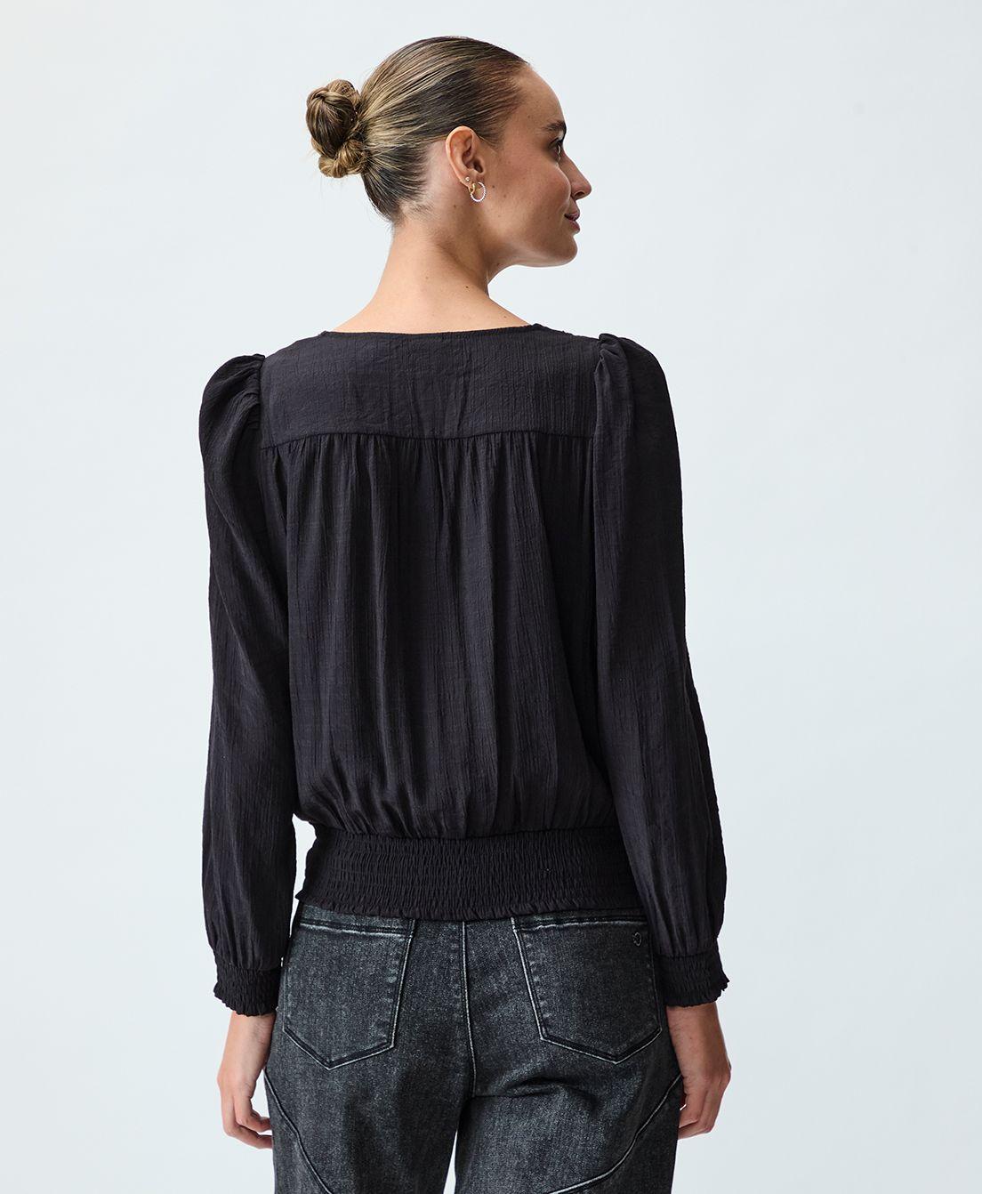 Blusa Lisa Negro iO 14020125057102-3