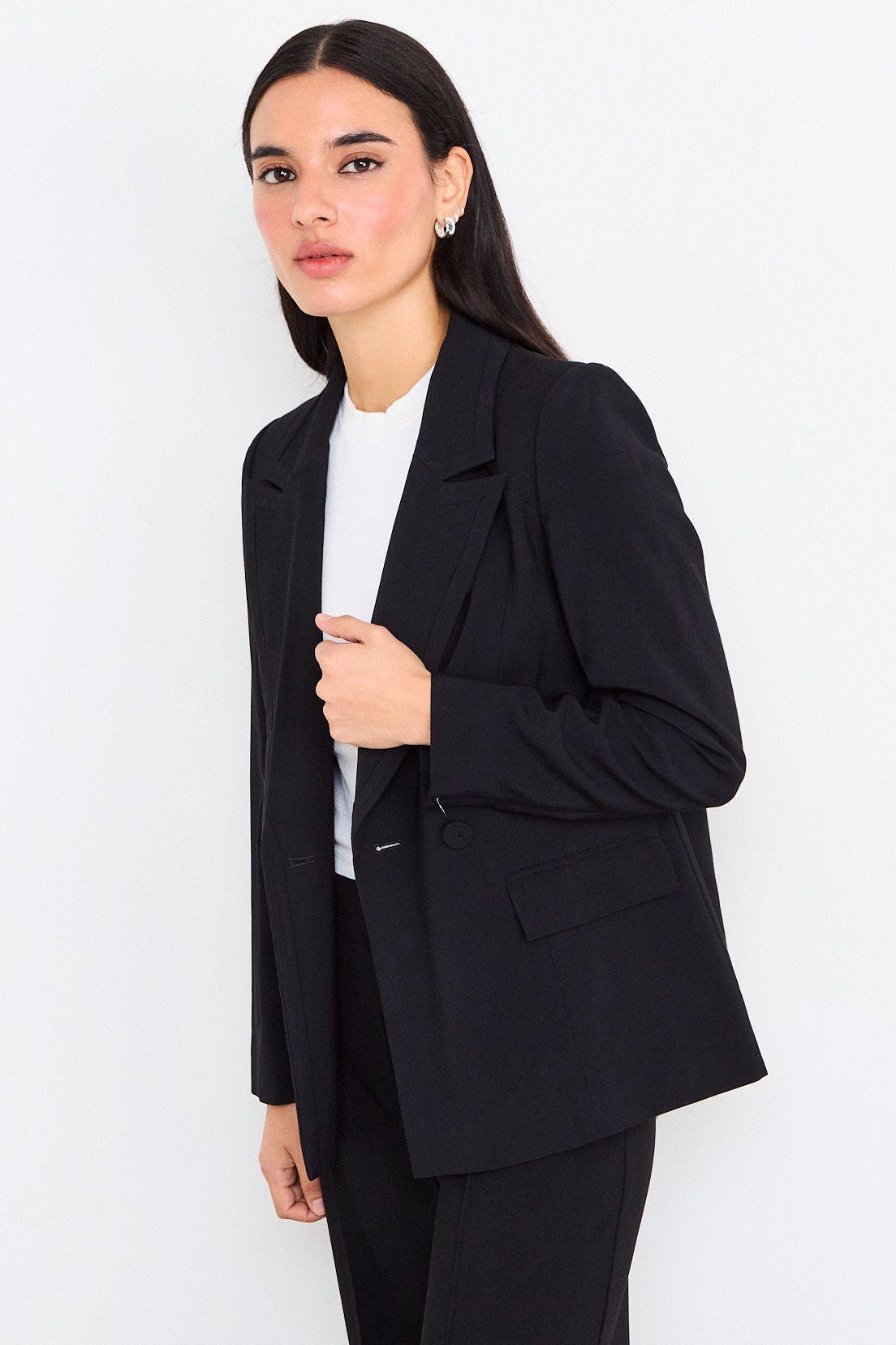 Blazer Liso Negro iO 16020226050102-0