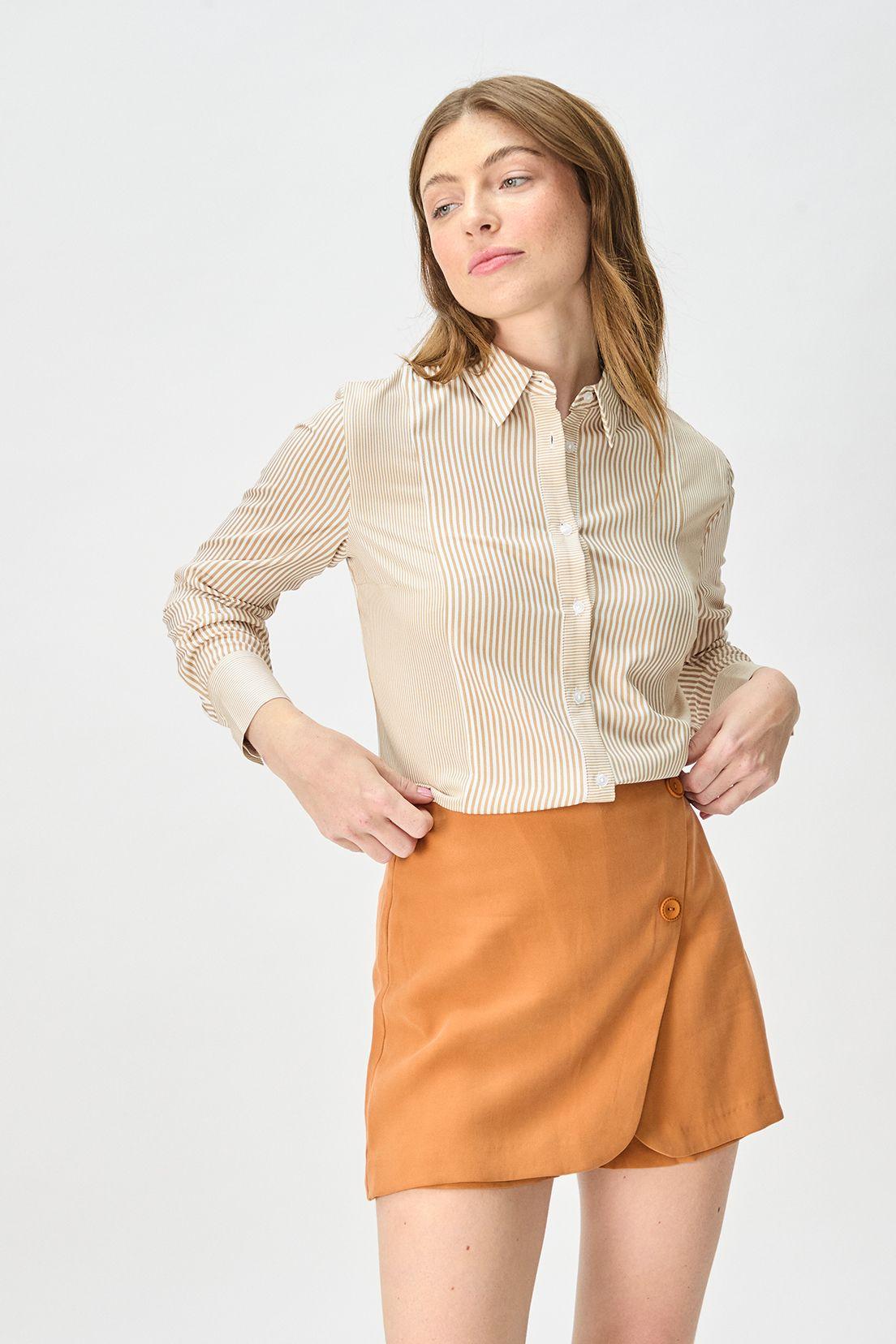 Blusa Fantasia Beige iO 14120125005106-0