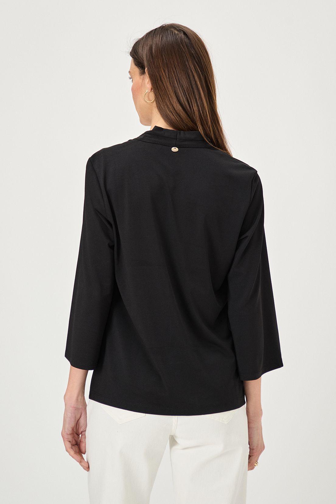 Polera Con Plizado Negro Ma Griffe 14202224056102-3