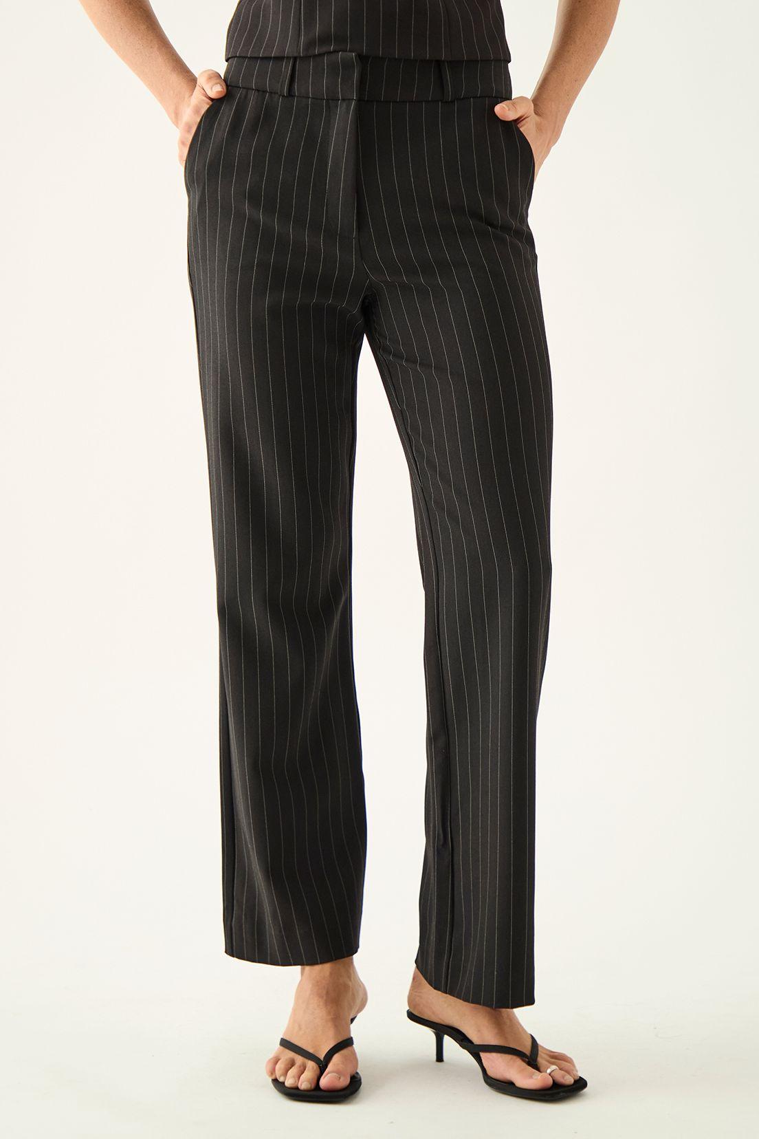 Pantalon Estampado Negro Ash 11107125001102-1