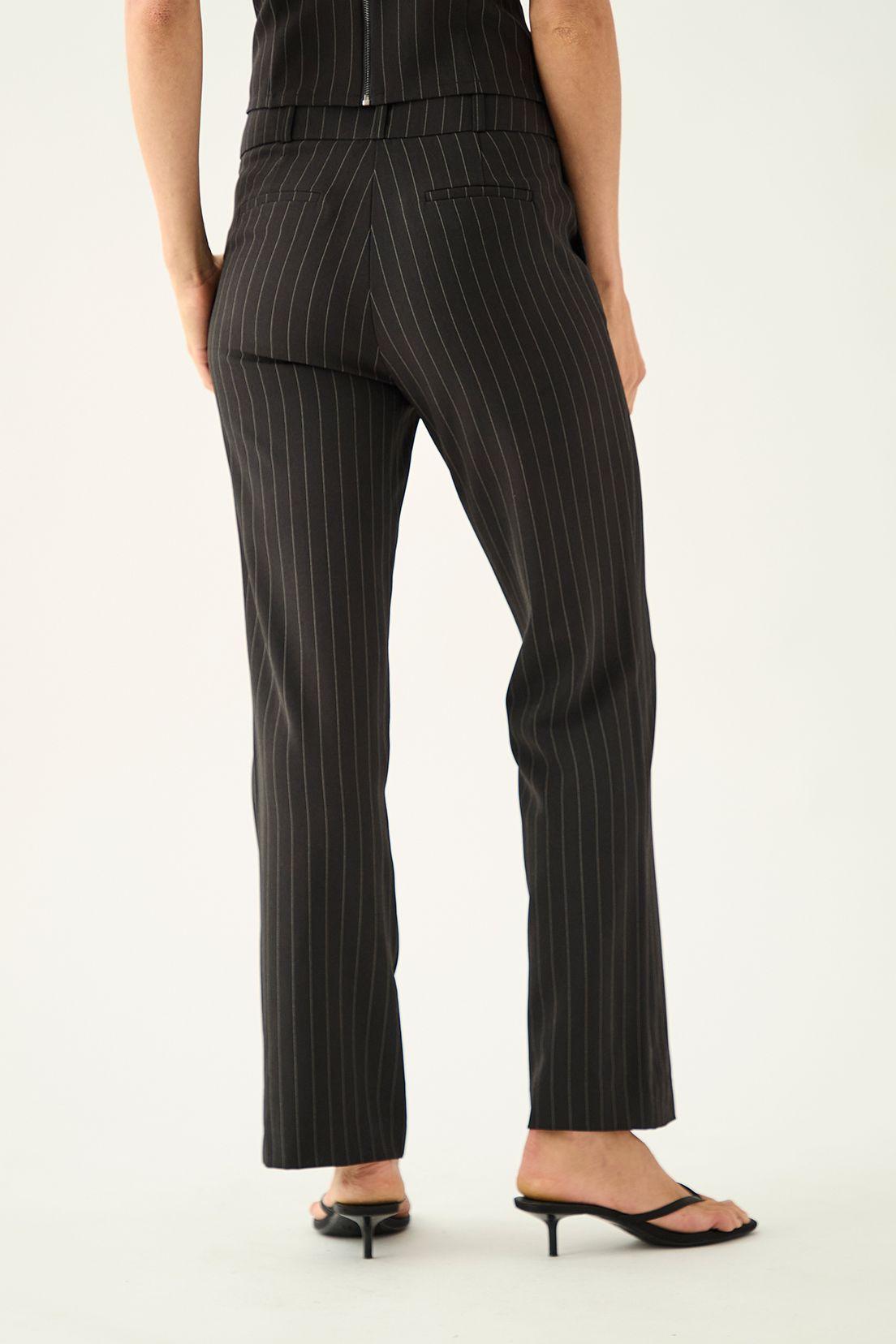 Pantalon Estampado Negro Ash 11107125001102-4