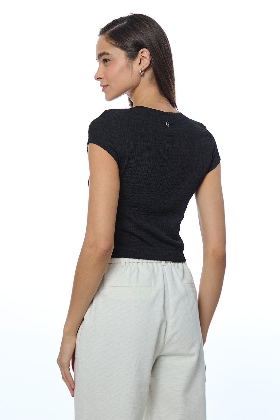 Polera Lisa Negro iO 14220224081102-3
