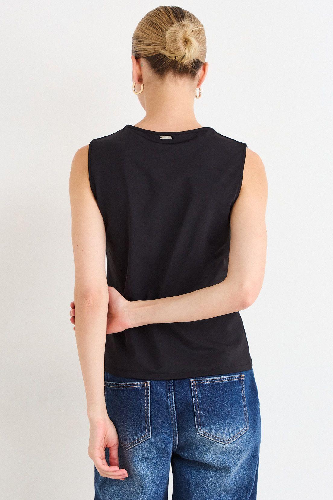 Polera Sin Mangas Negro Ash 14207226007102-2