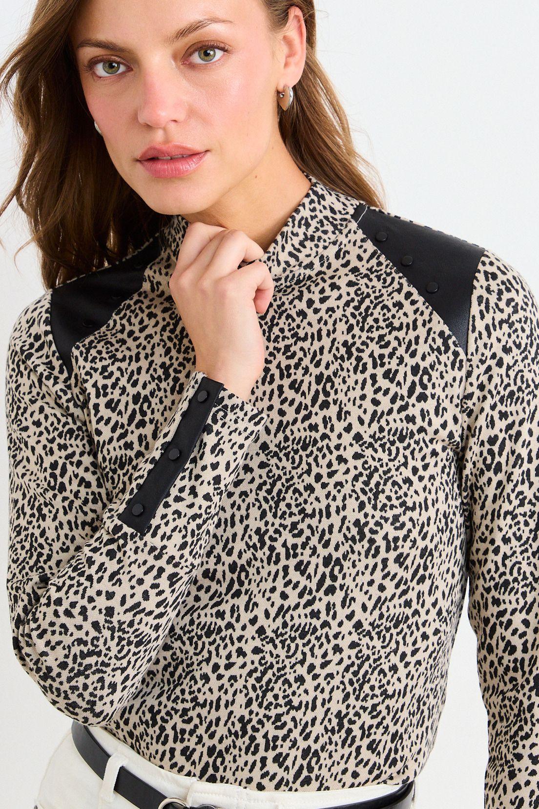 Polera Fantasia Beige iO 14320126004106-0