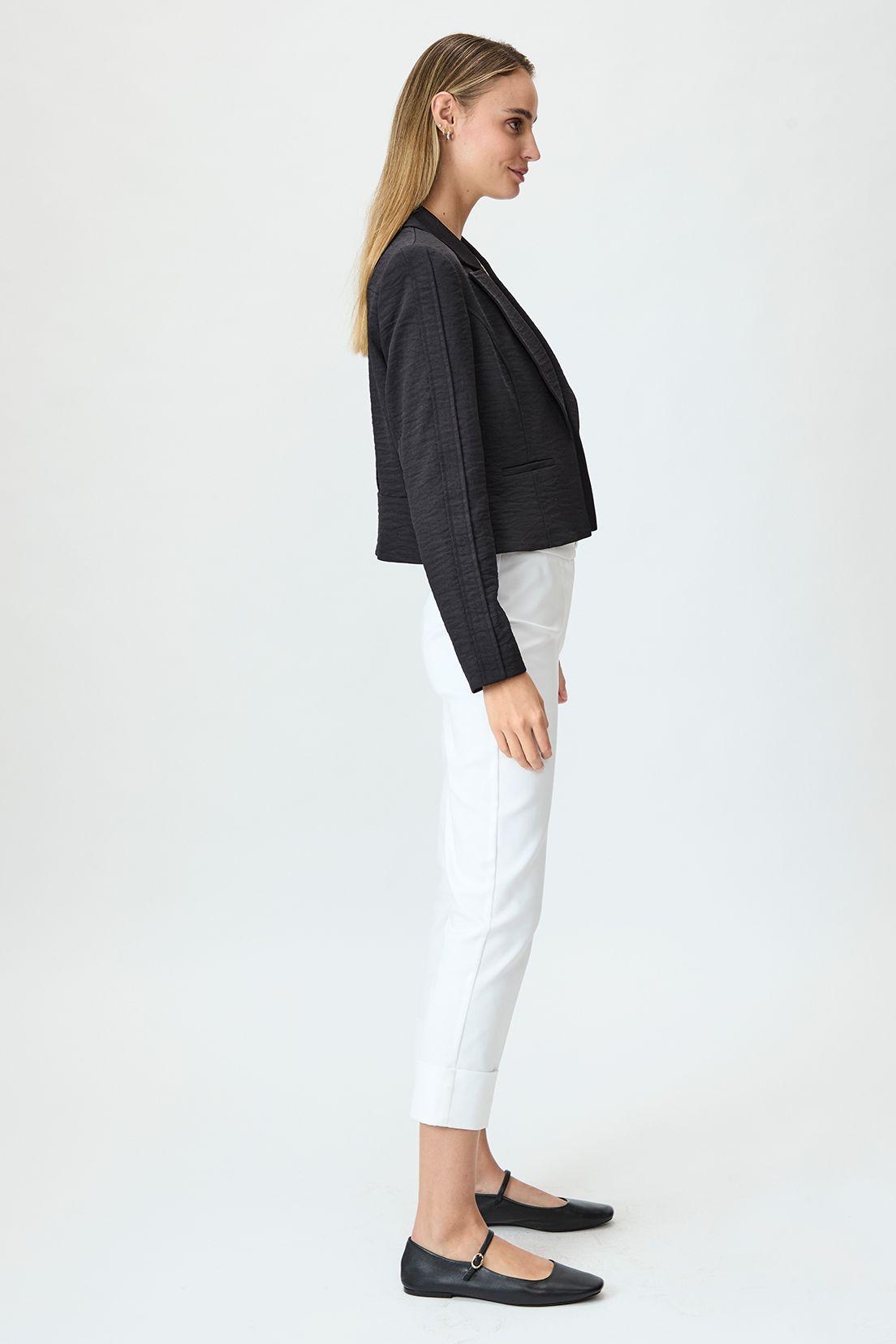 Blazer Liso Negro iO 16020125002102-3