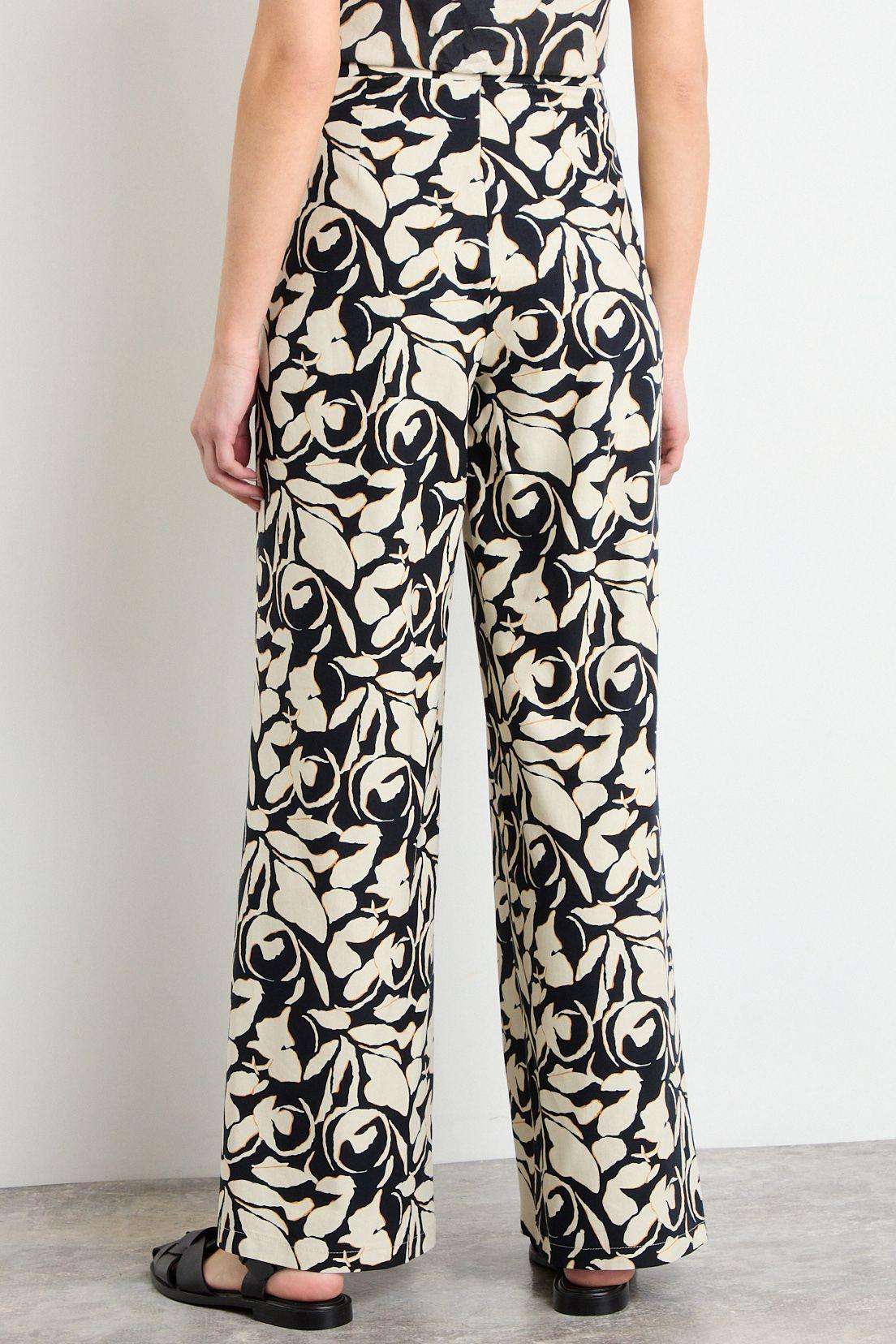 Pantalon Negro iO 11120225002102-3