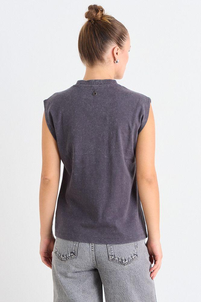 Polera Estampada Gris iO 14620126004163-2