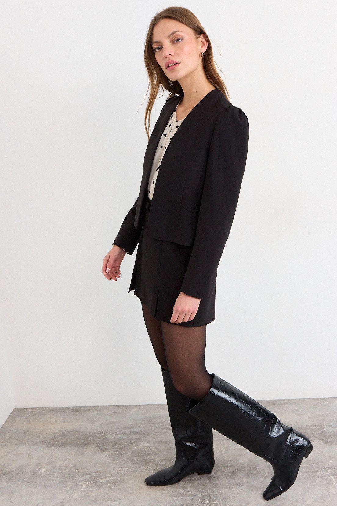 Blazer Liso Negro iO 16020226004102-4