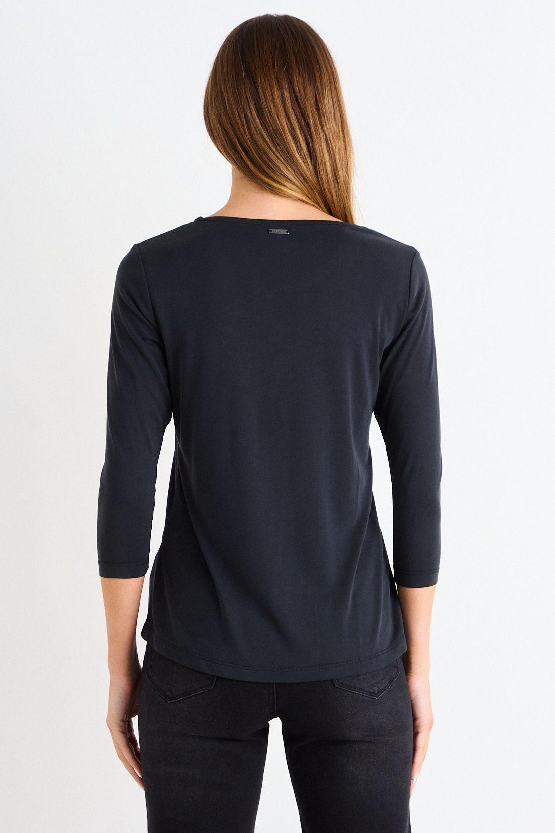 Polera Focalizada Negro Ash 14607126002102-2
