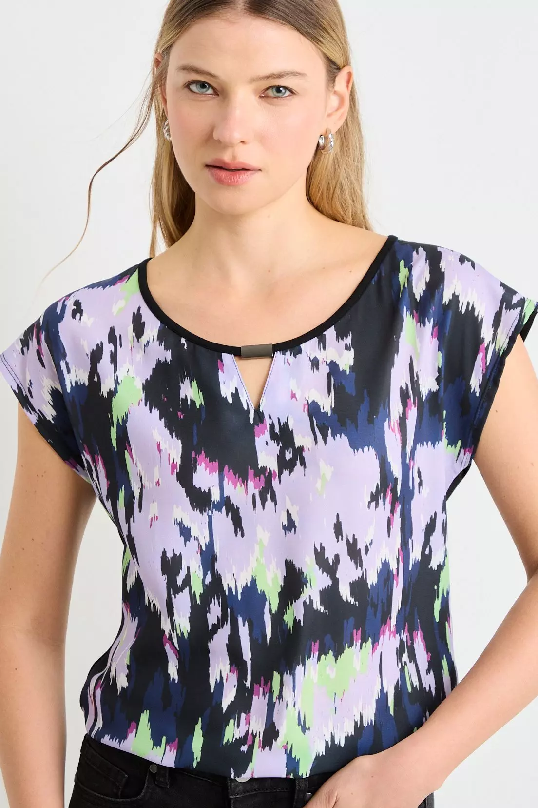 Polera Negro Ash 14304225070102-0