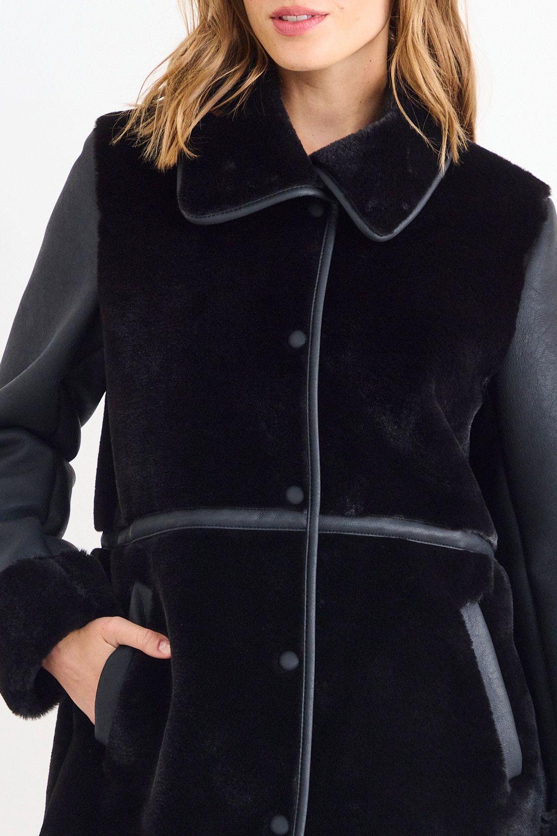 Chaqueton Liso Negro iO 17220126009102-1