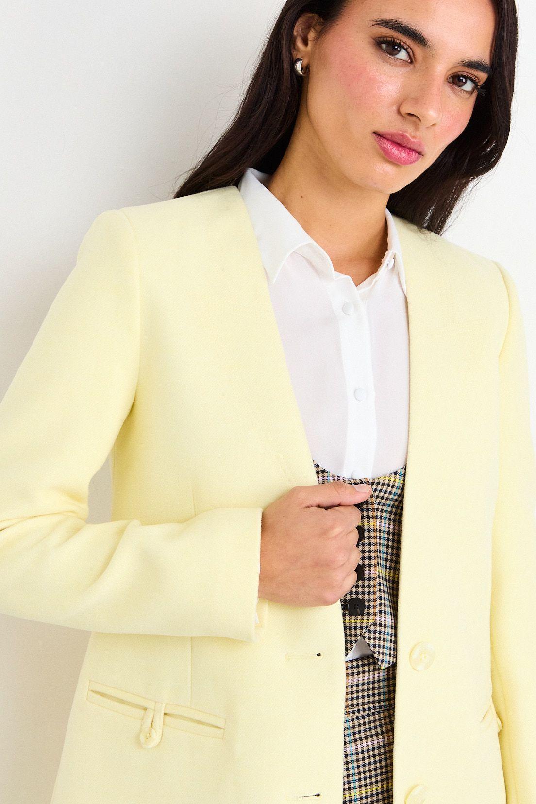 Chaqueton Liso Amarillo iO 17220226001108-1