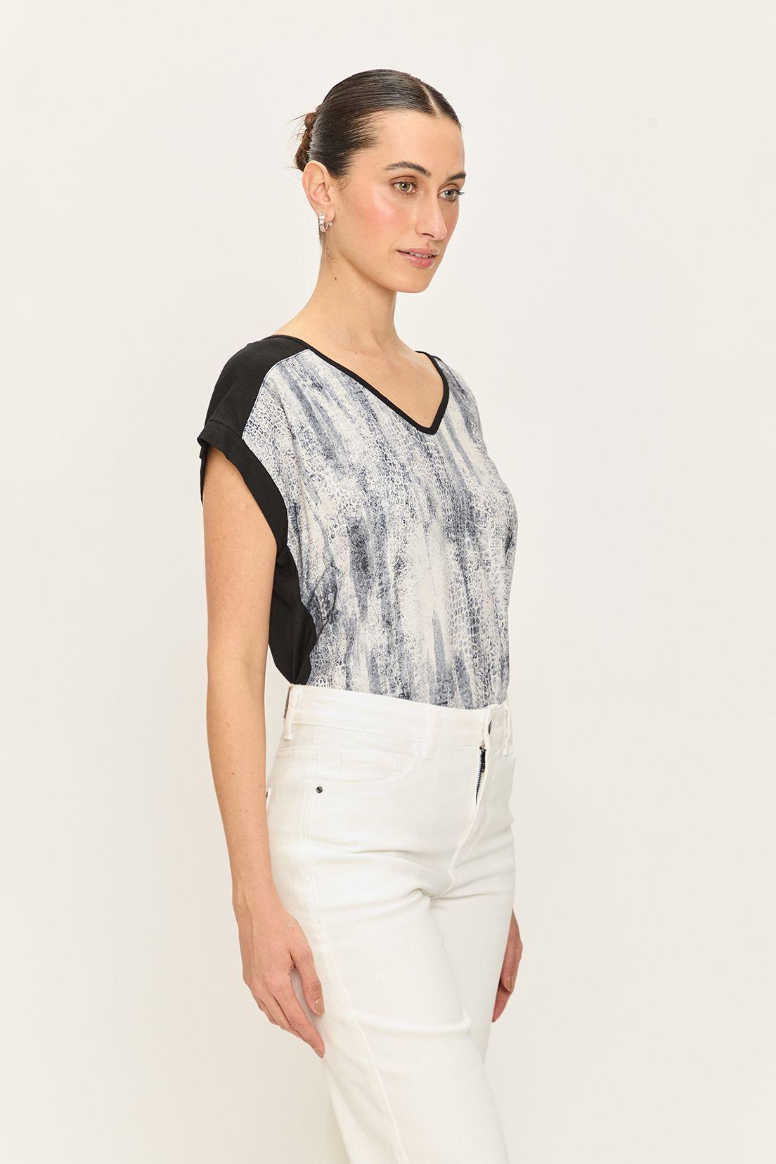 Polera Doble Tela Estampada Negro Ash 14307224003102-3