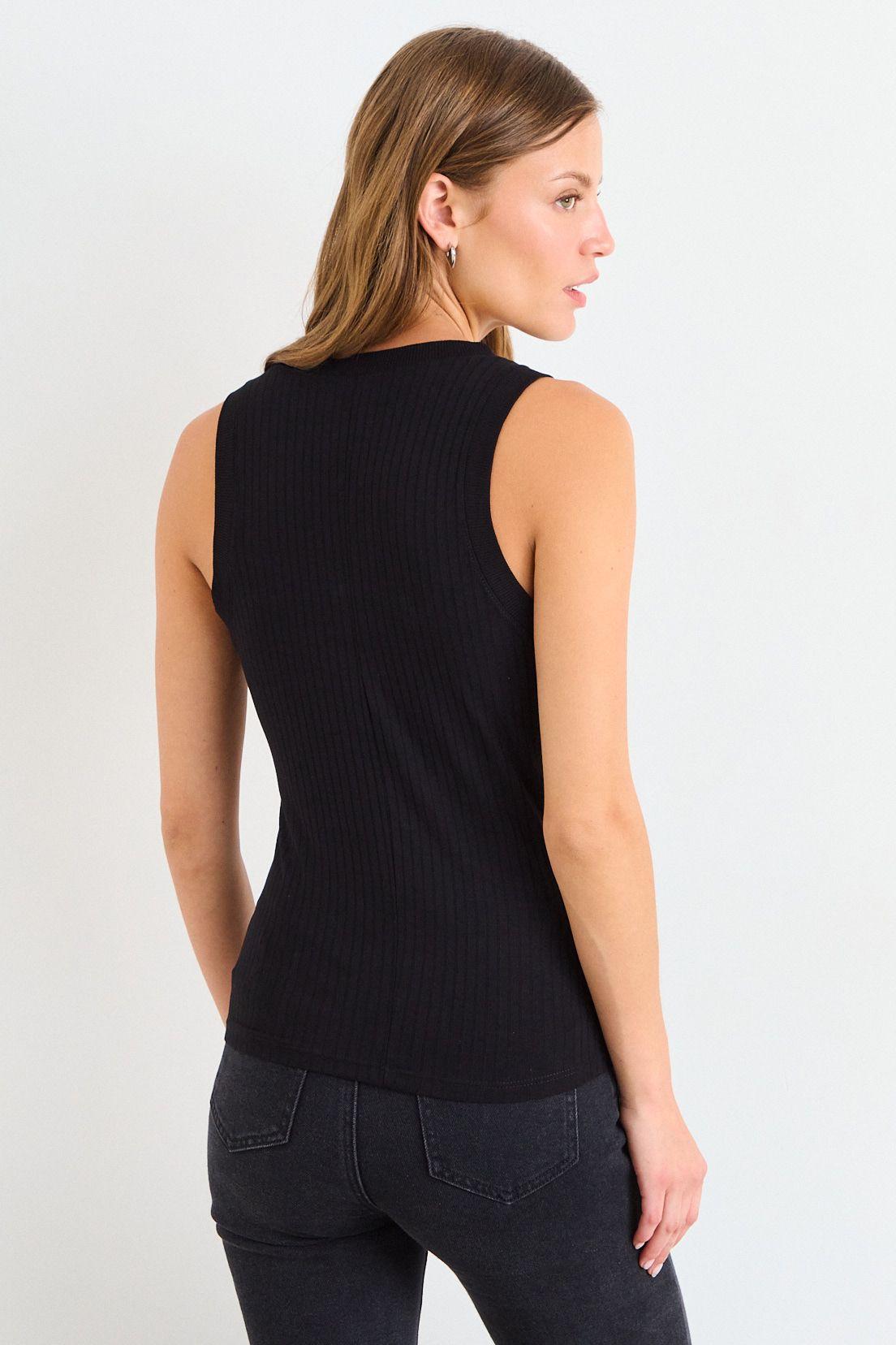 Polera Sin Mangas Lisa Negro iO 14204225098102-2