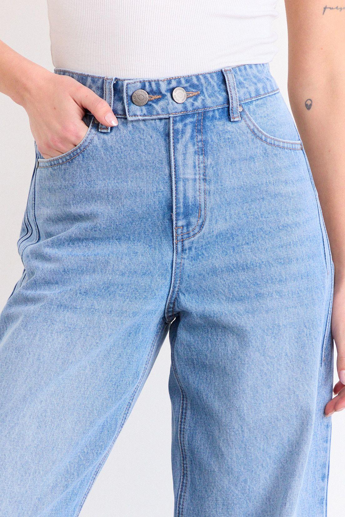 Jeans Liso Celeste iO 11320226005110-2