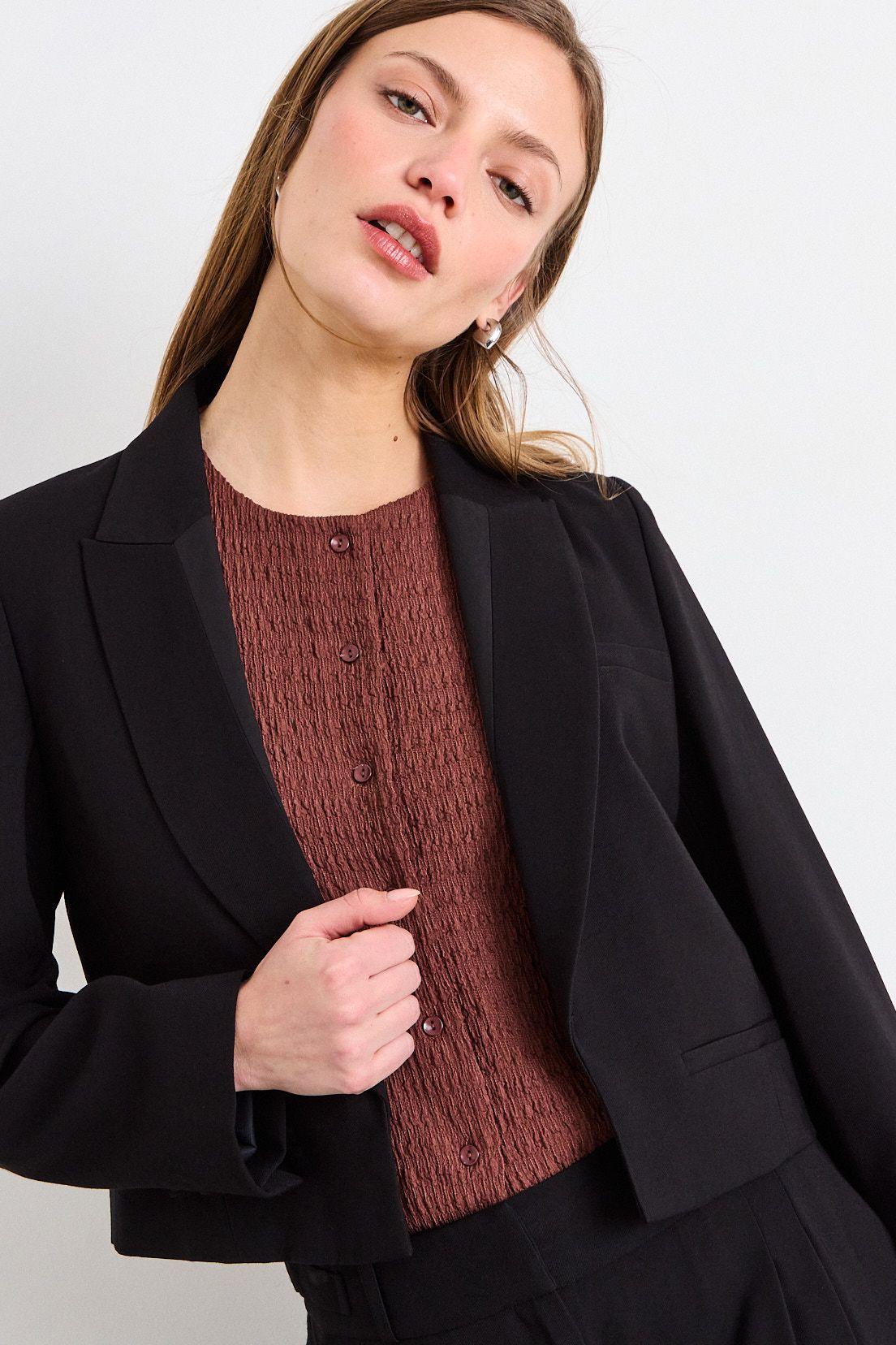 Blazer Liso Negro iO 16020226003102-0